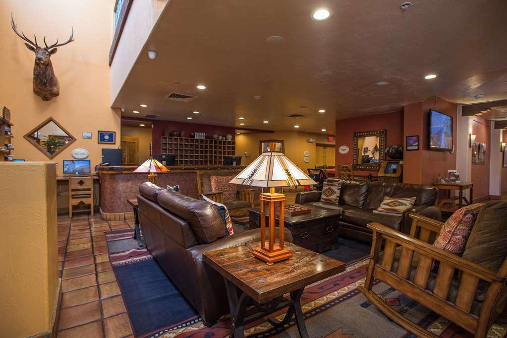 Table Mountain Inn Golden Interno foto